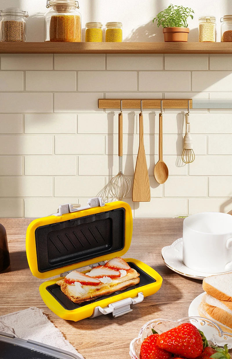 Microwave sandwich breakfast machine, compact design, can make sandwiches, breakfast toast, hot dogs - including recipe books